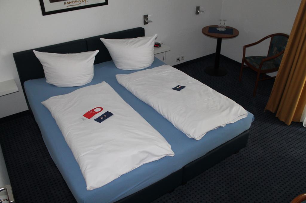 Aparthotel Höper Oyten Buitenkant foto